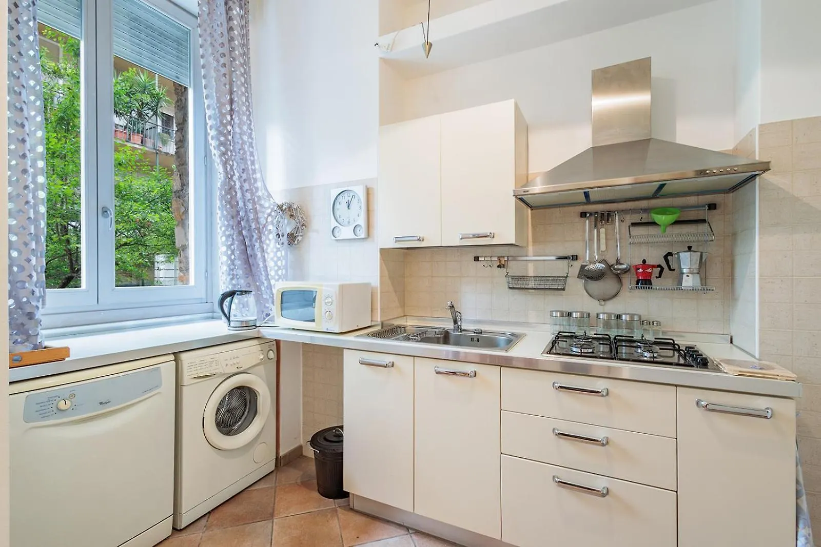 شقة Four Trees Garden House بيرغامو 0*,
